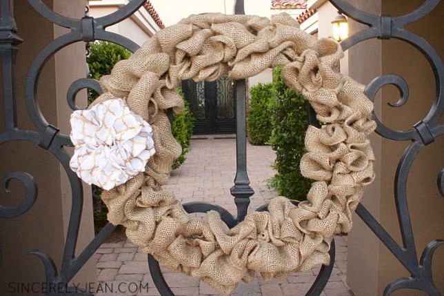 DIY Burlap Wreath Tutorial