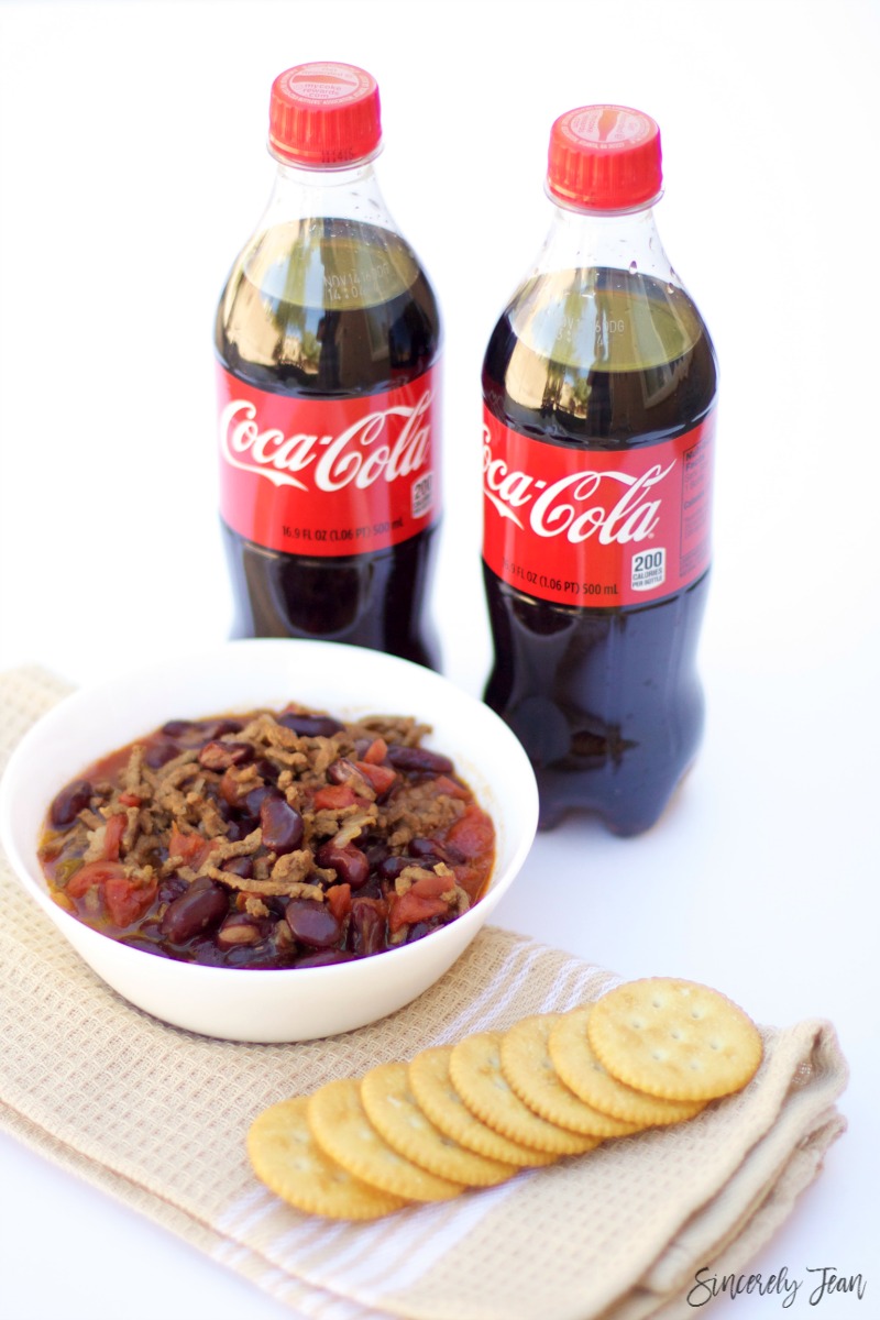 SincerelyJean.com brings you a simple 5 ingredient Coca-Cola chili recipe!